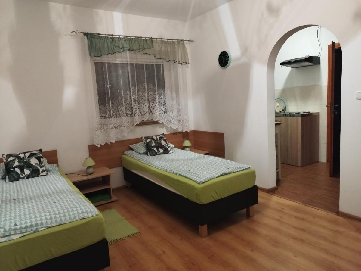 Jaskolka Apartment Ladek-Zdroj Bagian luar foto